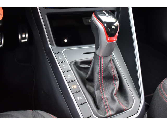Volkswagen Polo 2.0 TSI GTI TSI 210PK DSG GTI-SPORT IQ-LIGHT PDC CARPLAY