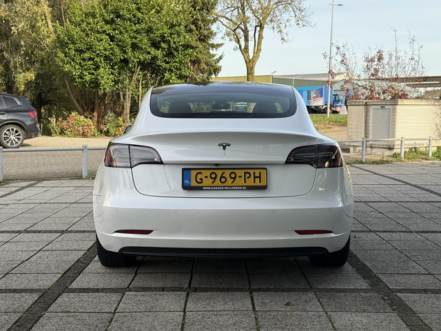 Tesla Model 3 Autr. Range Plus | Autopilot | Panorama | Leder |