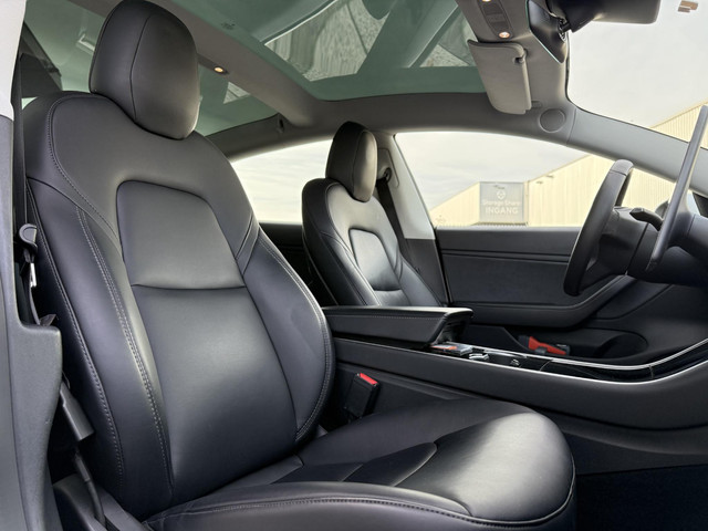 Tesla Model 3 Autr. Range Plus | Autopilot | Panorama | Leder |