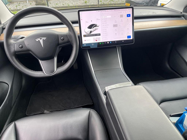 Tesla Model 3 Aut. Range Plus | Autopilot | Panorama | Leder |