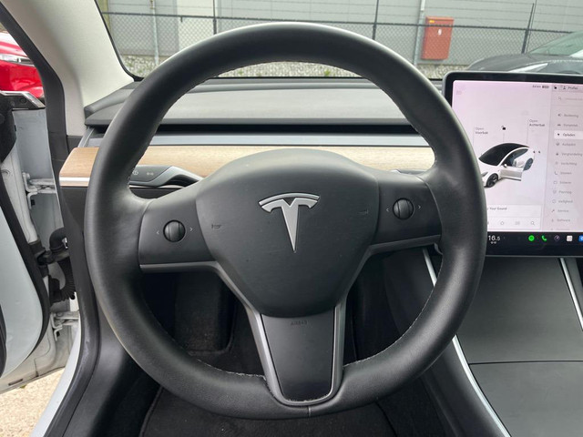Tesla Model 3 Aut. Range Plus | Autopilot | Panorama | Leder |