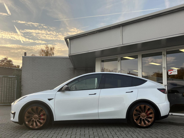 Tesla Model Y Performance AWD 75 kWh 462PK TREKHAAK+AUTOPILO