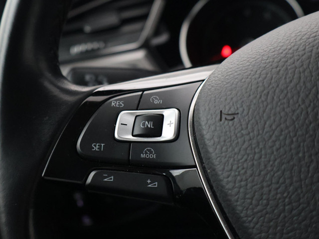 Volkswagen Touran 1.4 TSI 150 PK DSG AUT. 7-PERSOONS HIGHLINE + TREKHAAK | APPLE CARPLAY | STOELVERWARMING