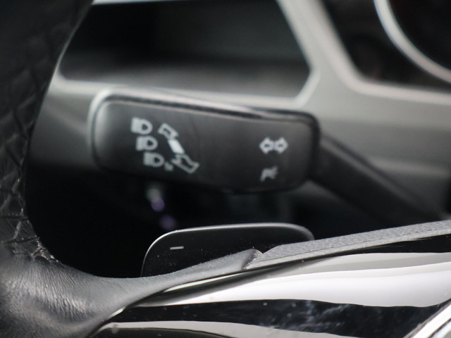 Volkswagen Touran 1.4 TSI 150 PK DSG AUT. 7-PERSOONS HIGHLINE + TREKHAAK | APPLE CARPLAY | STOELVERWARMING