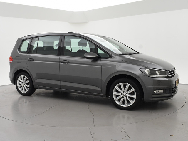 Volkswagen Touran 1.4 TSI 150 PK DSG AUT. 7-PERSOONS HIGHLINE + TREKHAAK | APPLE CARPLAY | STOELVERWARMING