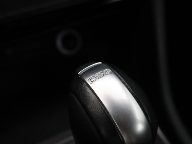 Volkswagen Touran 1.4 TSI 150 PK DSG AUT. 7-PERSOONS HIGHLINE + TREKHAAK | APPLE CARPLAY | STOELVERWARMING