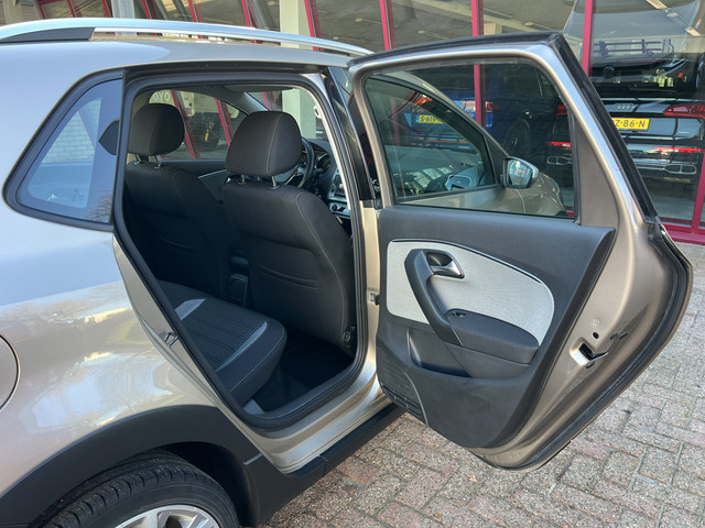 Volkswagen Polo 1.2 TSI Highline | Cross Polo | CC | Stoelverw. | Parkeersensoren |