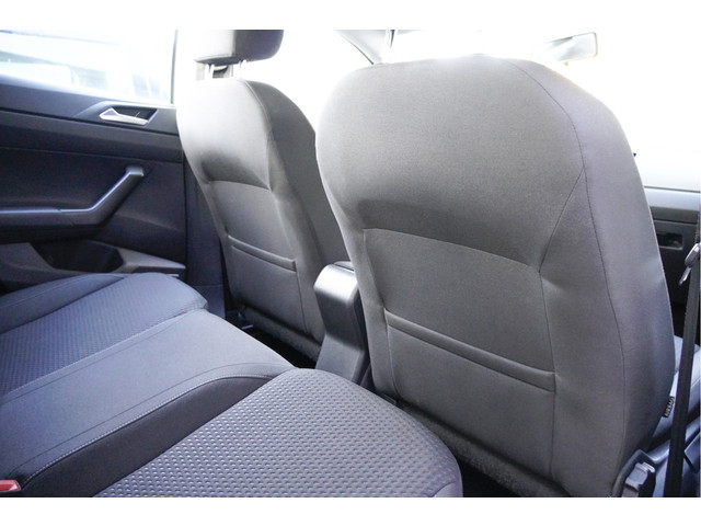 Volkswagen Polo 1.0 TSI 5drs Comfortline BJ2017 Lmv 15 | Led | Navi | App-Connect | Airco | Cruise control | Getint glas | Nw-model!