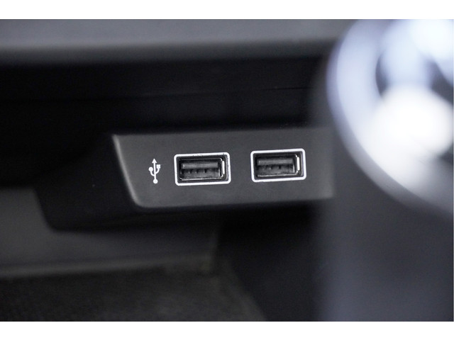 Volkswagen Polo 1.0 TSI 5drs Comfortline BJ2017 Lmv 15 | Led | Navi | App-Connect | Airco | Cruise control | Getint glas | Nw-model!