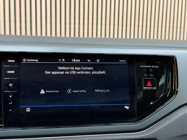 Volkswagen Polo 1.0 TSI R-Line 2022 DSG PANO IQ-LIGHT VIRTUAL CAR-PLAY