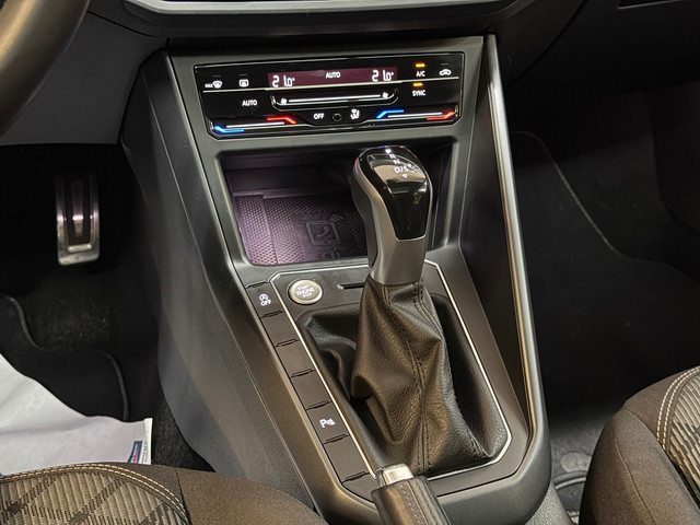 Volkswagen Polo 1.0 TSI R-Line 2022 DSG PANO IQ-LIGHT VIRTUAL CAR-PLAY