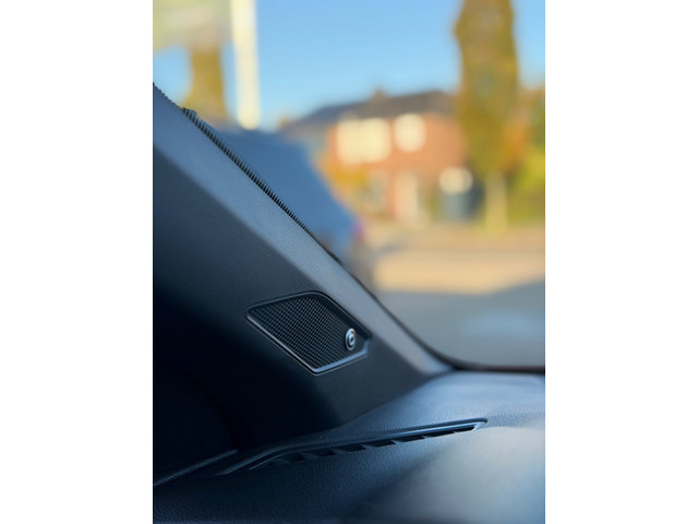 Volkswagen Polo 1.0 TSI Highline R-Line|Led|Camera|VirtualDash|Climatronic|Nap!!