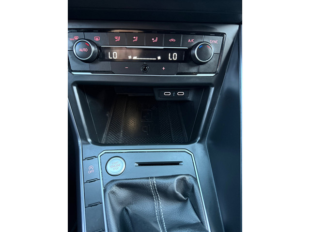 Volkswagen Polo 1.0 TSI Highline R-Line|Led|Camera|VirtualDash|Climatronic|Nap!!