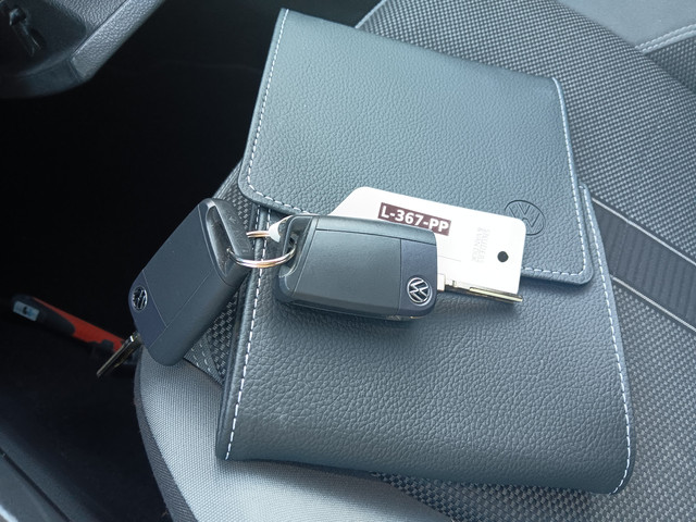 Volkswagen Polo 1.0 TSI Highline Business R-LINE|ADAPTIVE CR|AUTOMAAT|CLIMA|1ste EIG|CARPLAY