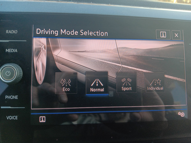 Volkswagen Polo 1.0 TSI Highline Business R-LINE|ADAPTIVE CR|AUTOMAAT|CLIMA|1ste EIG|CARPLAY