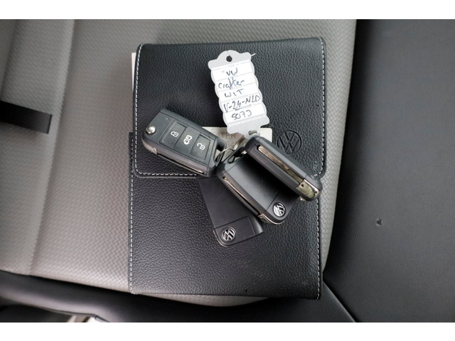 Volkswagen Crafter 35 2.0 TDI 177pk RWD L3H3 (L2H2) Airco Navi Camera Trekhaak 3500kg 09-2021