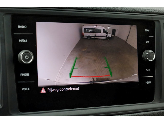 Volkswagen Crafter 35 2.0 TDI 177pk RWD L3H3 (L2H2) Airco Navi Camera Trekhaak 3500kg 09-2021