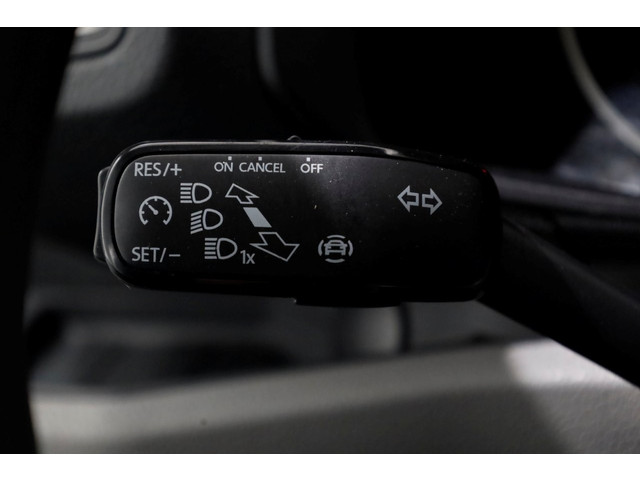 Volkswagen Crafter 35 2.0 TDI 177pk RWD L3H3 (L2H2) Airco Navi Camera Trekhaak 3500kg 09-2021