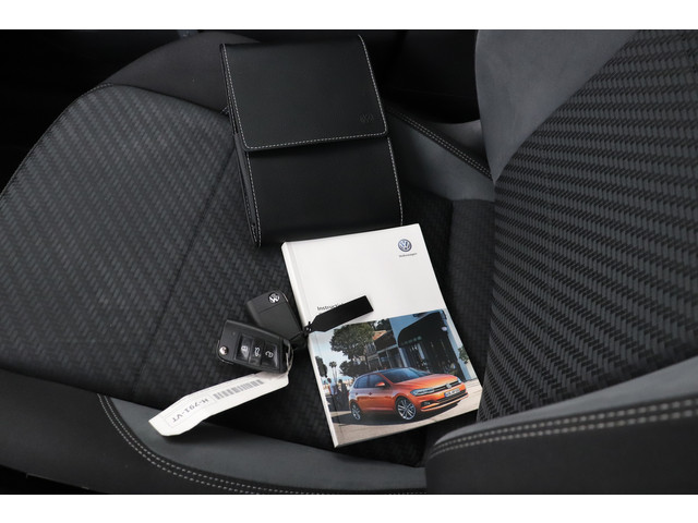 Volkswagen Polo 116 PK Aut. 3x R-Line Pano-Dak Digi.Dash. Carplay