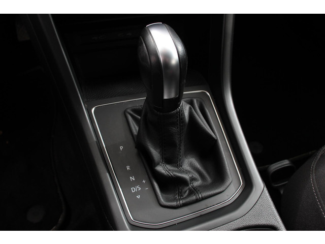 Volkswagen Touran 1.5 TSI 150pk DSG Comfortline Plus 7p | Navigatie | Apple Carplay Android Auto | Wegklapbare trekhaak | Parkeersensoren | Adapti