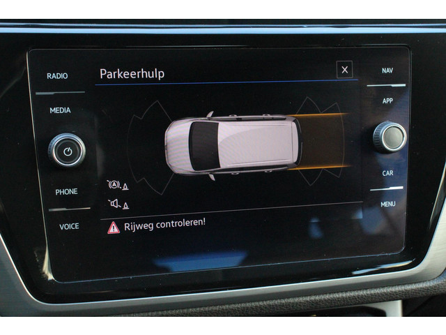 Volkswagen Touran 1.5 TSI 150pk DSG Comfortline Plus 7p | Navigatie | Apple Carplay Android Auto | Wegklapbare trekhaak | Parkeersensoren | Adapti