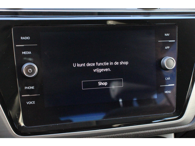 Volkswagen Touran 1.5 TSI 150pk DSG Comfortline Plus 7p | Navigatie | Apple Carplay Android Auto | Wegklapbare trekhaak | Parkeersensoren | Adapti