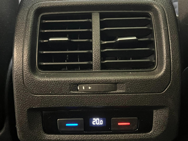 Volkswagen Touran 1.8 TSI Highline R Line 7-pers Pano NL-auto