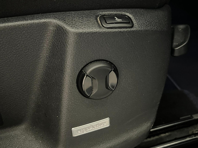 Volkswagen Touran 1.8 TSI Highline R Line 7-pers Pano NL-auto