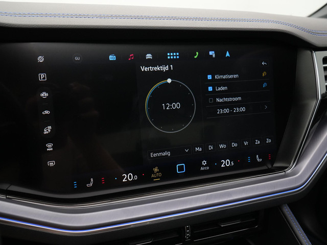 Volkswagen Touareg 3.0 TSi 462 pk tiptronic eHybrid 4MOTION | Panoramadak | Trekhaak | Puglia Leder | Nachtzicht | Head-Up Display | Geheugenstoele