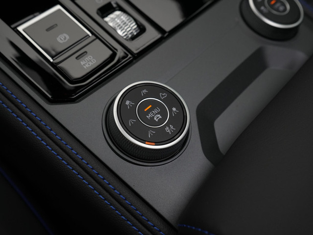 Volkswagen Touareg 3.0 TSi 462 pk tiptronic eHybrid 4MOTION | Panoramadak | Trekhaak | Puglia Leder | Nachtzicht | Head-Up Display | Geheugenstoele