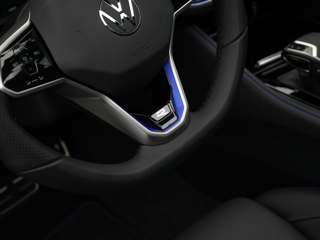 Volkswagen Touareg 3.0 TSi 462 pk tiptronic eHybrid 4MOTION | Panoramadak | Trekhaak | Puglia Leder | Nachtzicht | Head-Up Display | Geheugenstoele