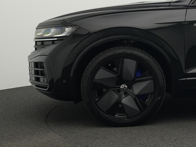 Volkswagen Touareg 3.0 TSi 462 pk tiptronic eHybrid 4MOTION | Panoramadak | Trekhaak | Puglia Leder | Nachtzicht | Head-Up Display | Geheugenstoele