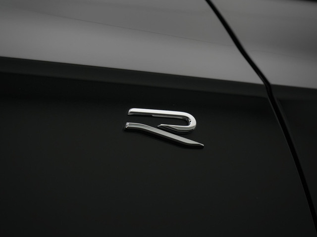 Volkswagen Touareg 3.0 TSi 462 pk tiptronic eHybrid 4MOTION | Panoramadak | Trekhaak | Puglia Leder | Nachtzicht | Head-Up Display | Geheugenstoele