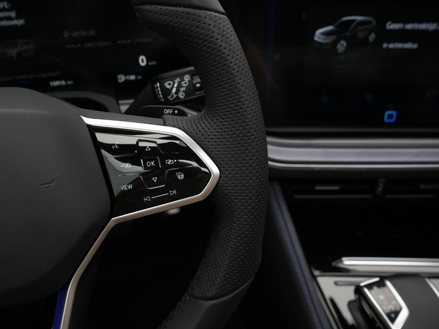 Volkswagen Touareg 3.0 TSi 462 pk tiptronic eHybrid 4MOTION | Panoramadak | Trekhaak | Puglia Leder | Nachtzicht | Head-Up Display | Geheugenstoele