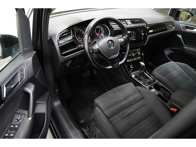 Volkswagen Touran 1.4 TSI Highline 7 PERSOONS PDC TREKHAAK
