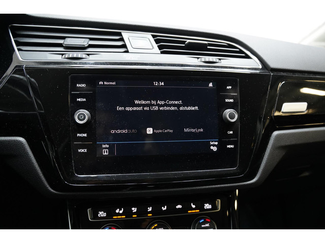 Volkswagen Touran 1.4 TSI Highline 7 PERSOONS PDC TREKHAAK