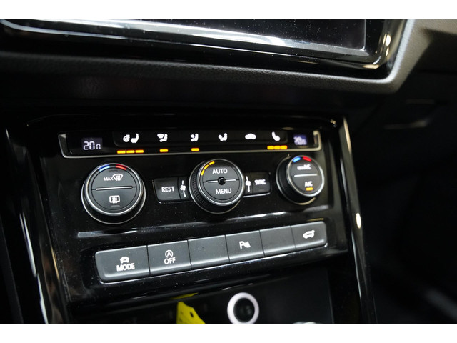 Volkswagen Touran 1.4 TSI Highline 7 PERSOONS PDC TREKHAAK