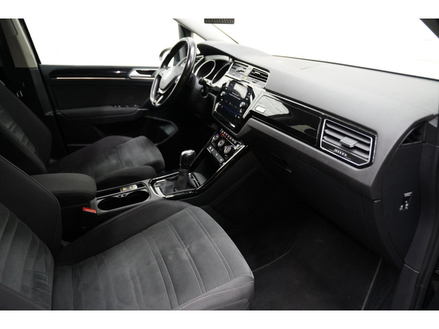 Volkswagen Touran 1.4 TSI Highline 7 PERSOONS PDC TREKHAAK