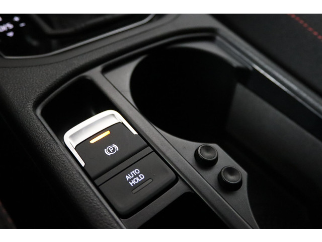 Volkswagen Touran 1.4 TSI Connected Series, R-line, 7-Persoons, Trekhaak, Apple Carplay Andriod auto, ACC,