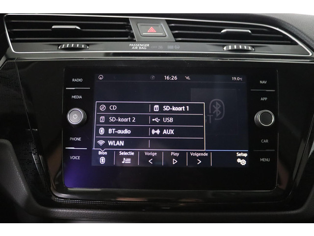Volkswagen Touran 1.4 TSI Connected Series, R-line, 7-Persoons, Trekhaak, Apple Carplay Andriod auto, ACC,