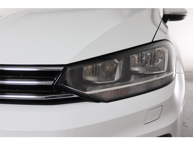 Volkswagen Touran 1.4 TSI Connected Series, R-line, 7-Persoons, Trekhaak, Apple Carplay Andriod auto, ACC,