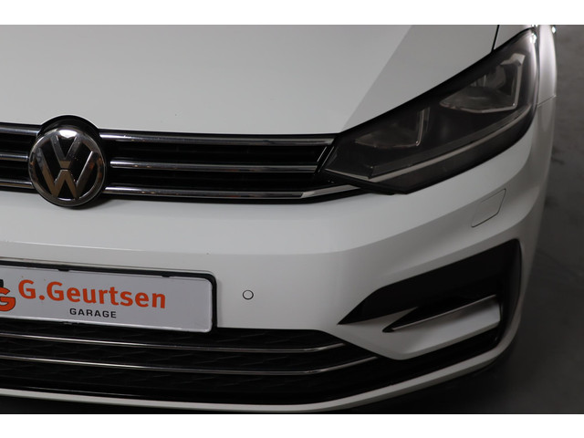 Volkswagen Touran 1.4 TSI Connected Series, R-line, 7-Persoons, Trekhaak, Apple Carplay Andriod auto, ACC,