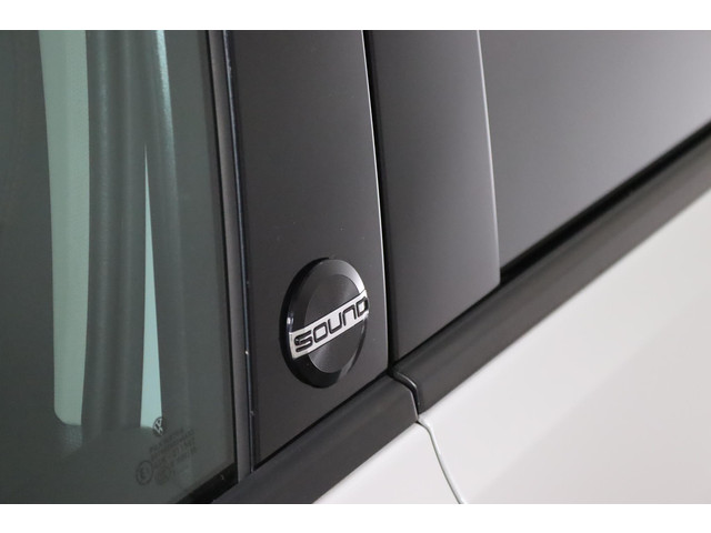 Volkswagen Touran 1.4 TSI Connected Series, R-line, 7-Persoons, Trekhaak, Apple Carplay Andriod auto, ACC,