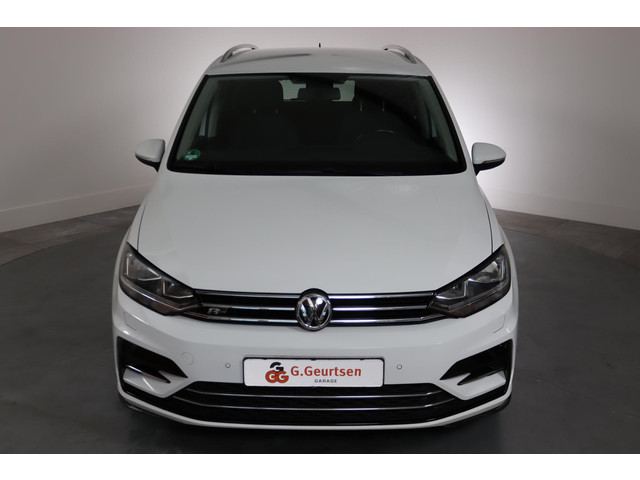 Volkswagen Touran 1.4 TSI Connected Series, R-line, 7-Persoons, Trekhaak, Apple Carplay Andriod auto, ACC,