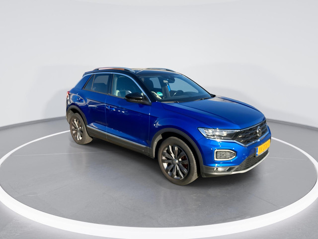 volkswagen-t-roc-1.5-tsi-150pk-dsg-sport--camera--elektrische-achterklep--afneembare-trekhaak--apple-android-car-play--navigatie--active-in