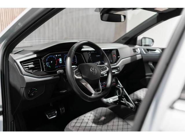 Volkswagen Polo 1.0 TSI R-Line DSG IQ PANO