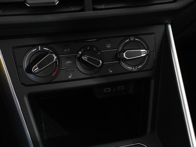 Volkswagen Polo 1.0 TSI Life DSG | Navigatie | Apple Carplay Android auto | Airco | Stoelverwarming | Dab | Digitaal dashboard | Adapive Cruise