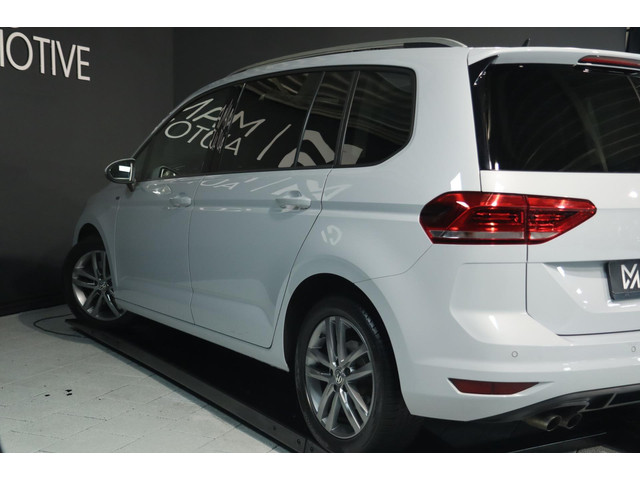 Volkswagen Touran 1.4 TSI 7p PANODAK ADAPT CRUISE TREKHAAK ELEK CAMERA