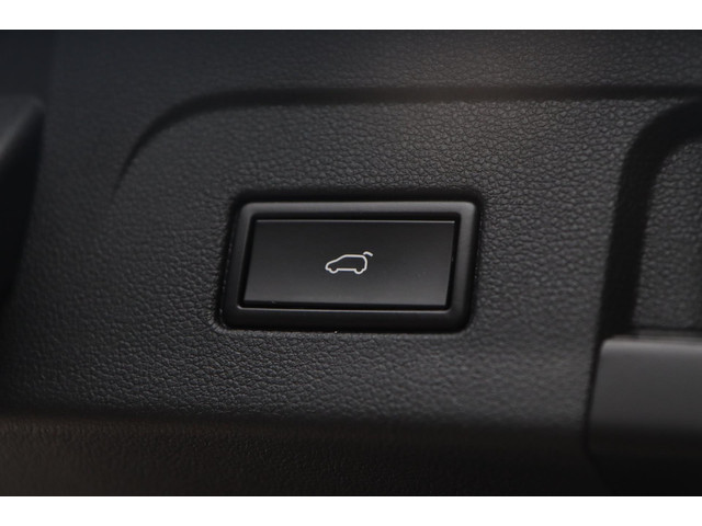 Volkswagen Touran 1.4 TSI 7p PANODAK ADAPT CRUISE TREKHAAK ELEK CAMERA