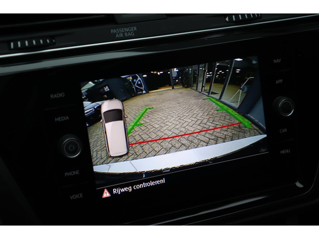 Volkswagen Touran 1.4 TSI 7p PANODAK ADAPT CRUISE TREKHAAK ELEK CAMERA